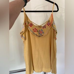 Faveur Boutique (in Oregon) size L yellow embroidered top
